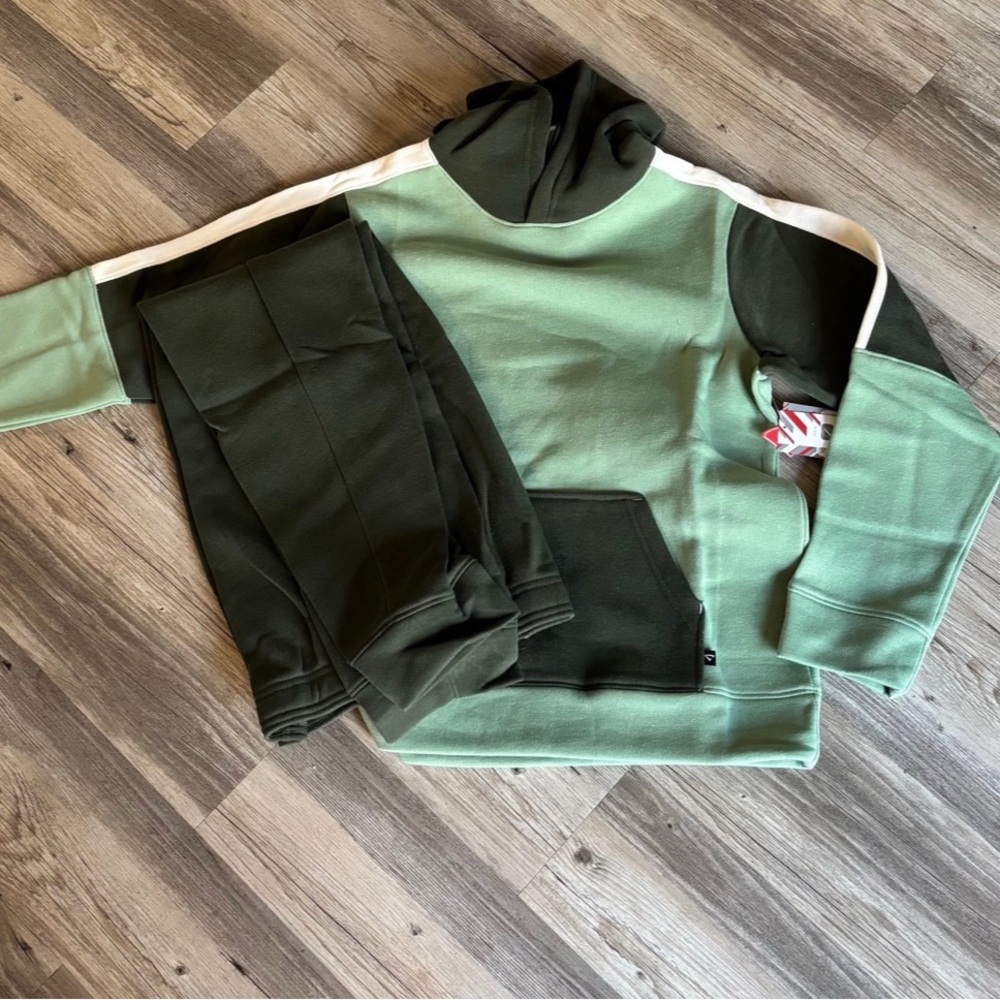 Boys Jogger Outfut Size 14/16H